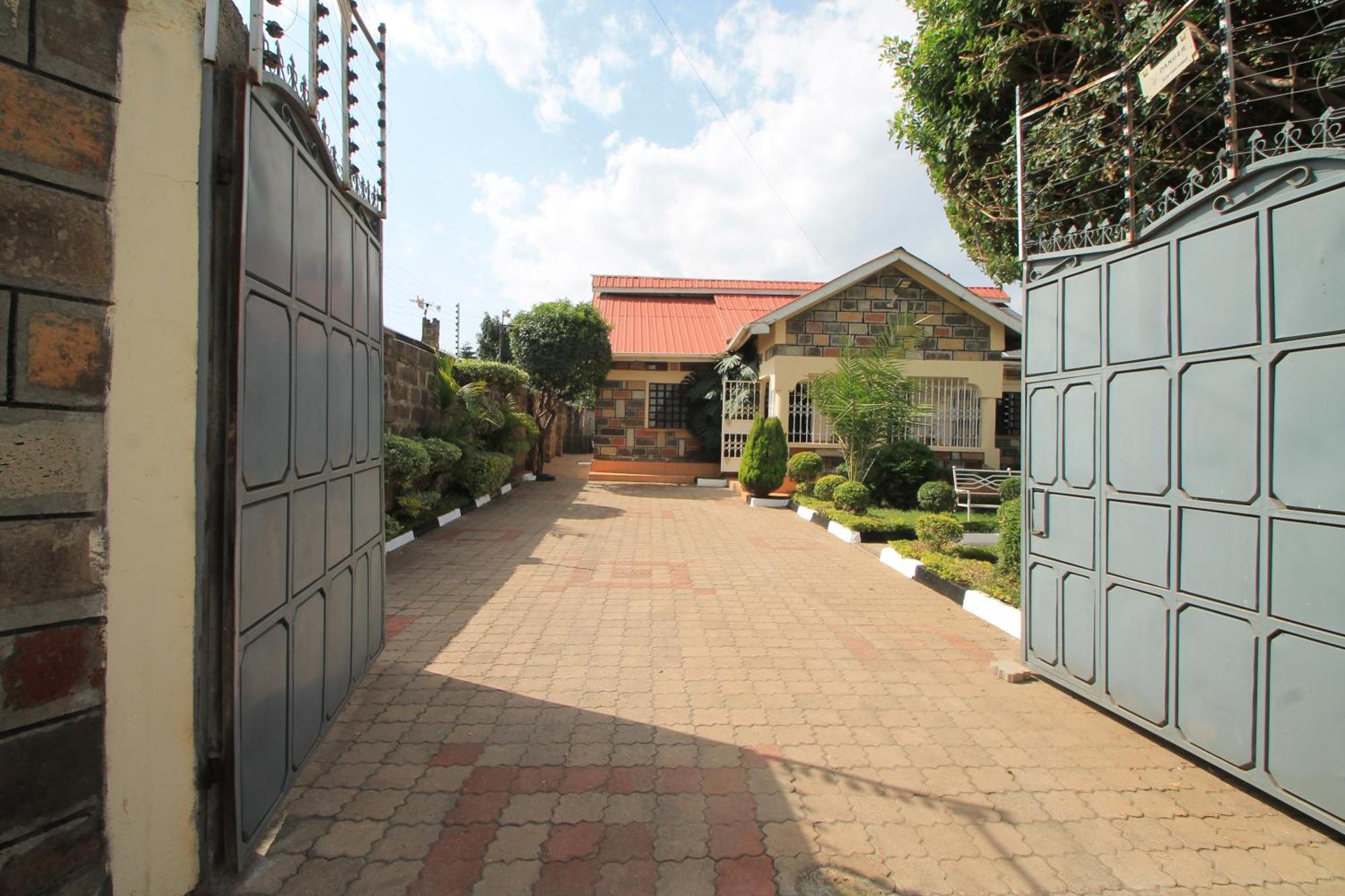 Villa North Manor Nakuru Extérieur photo